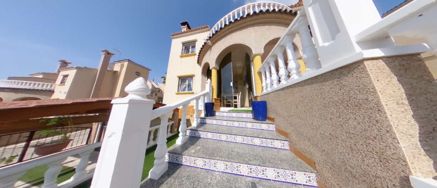 房子 在 Almoradí, Comunidad Valenciana 11992443