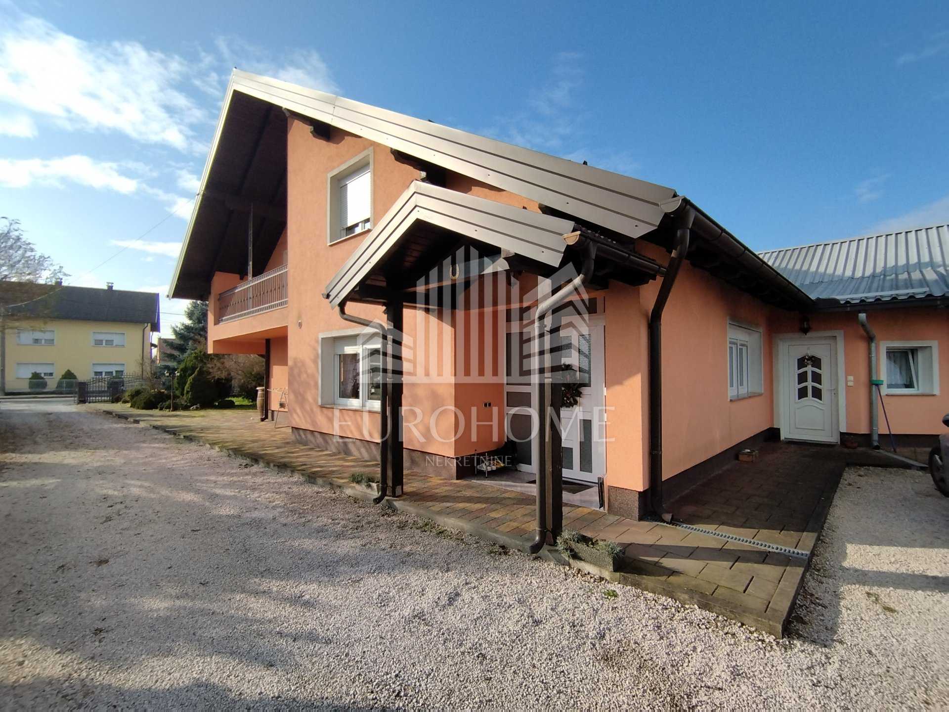 House in Mala Mlaka, Zagreb, Grad 11992985