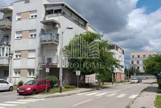Condominium in Zagreb, Grad Zagreb 11993292