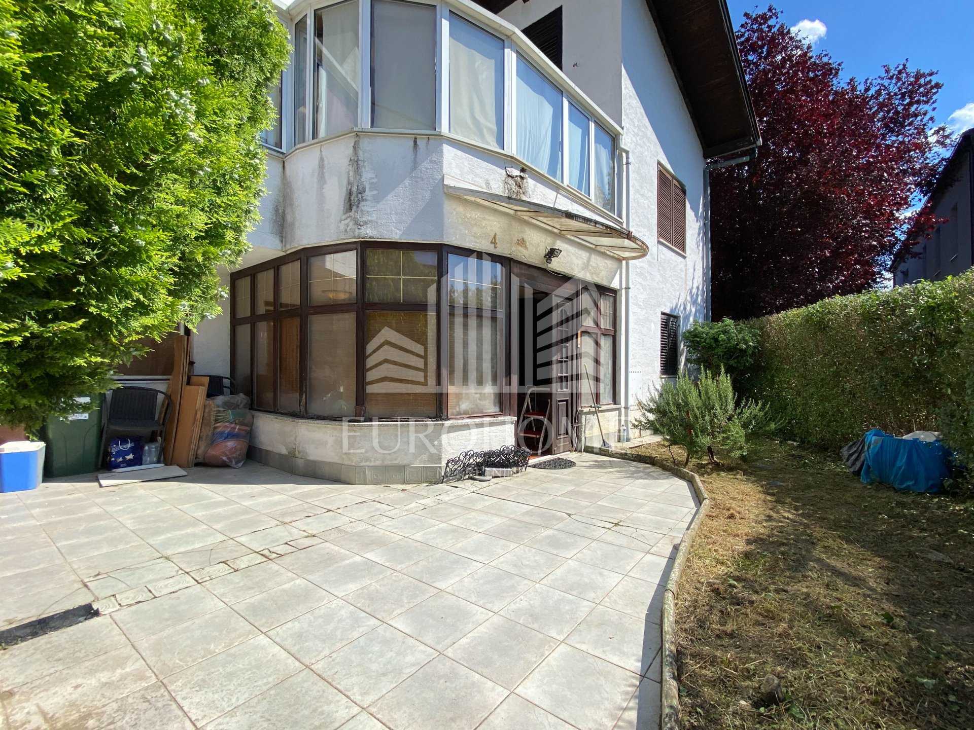 Casa nel Gracani, Zagabria, Laurea 11993318