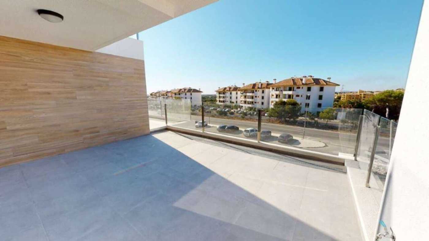公寓 在 Almoradí, Comunidad Valenciana 11993350