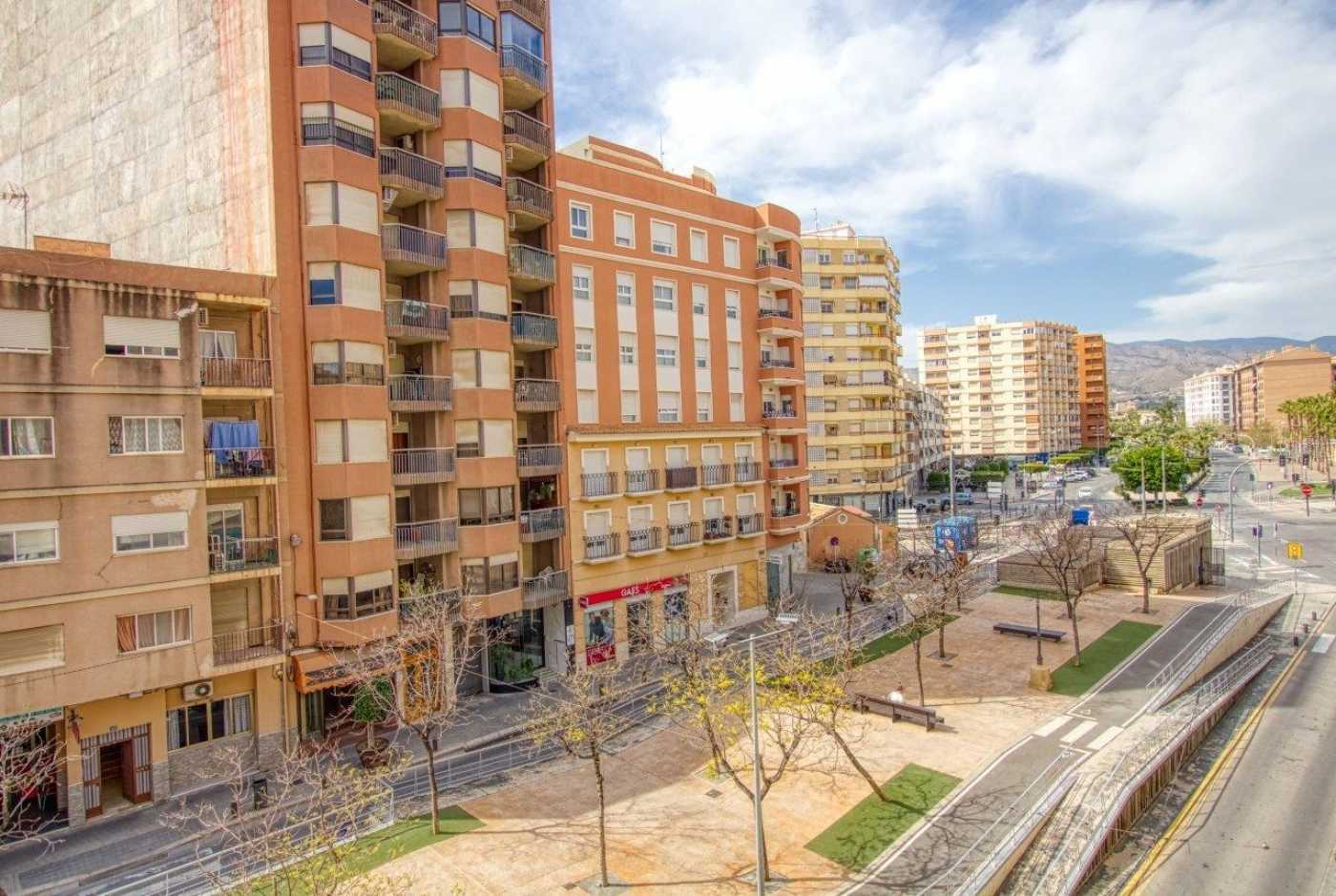 Condominium in Villajoyosa, Valencia 11994985