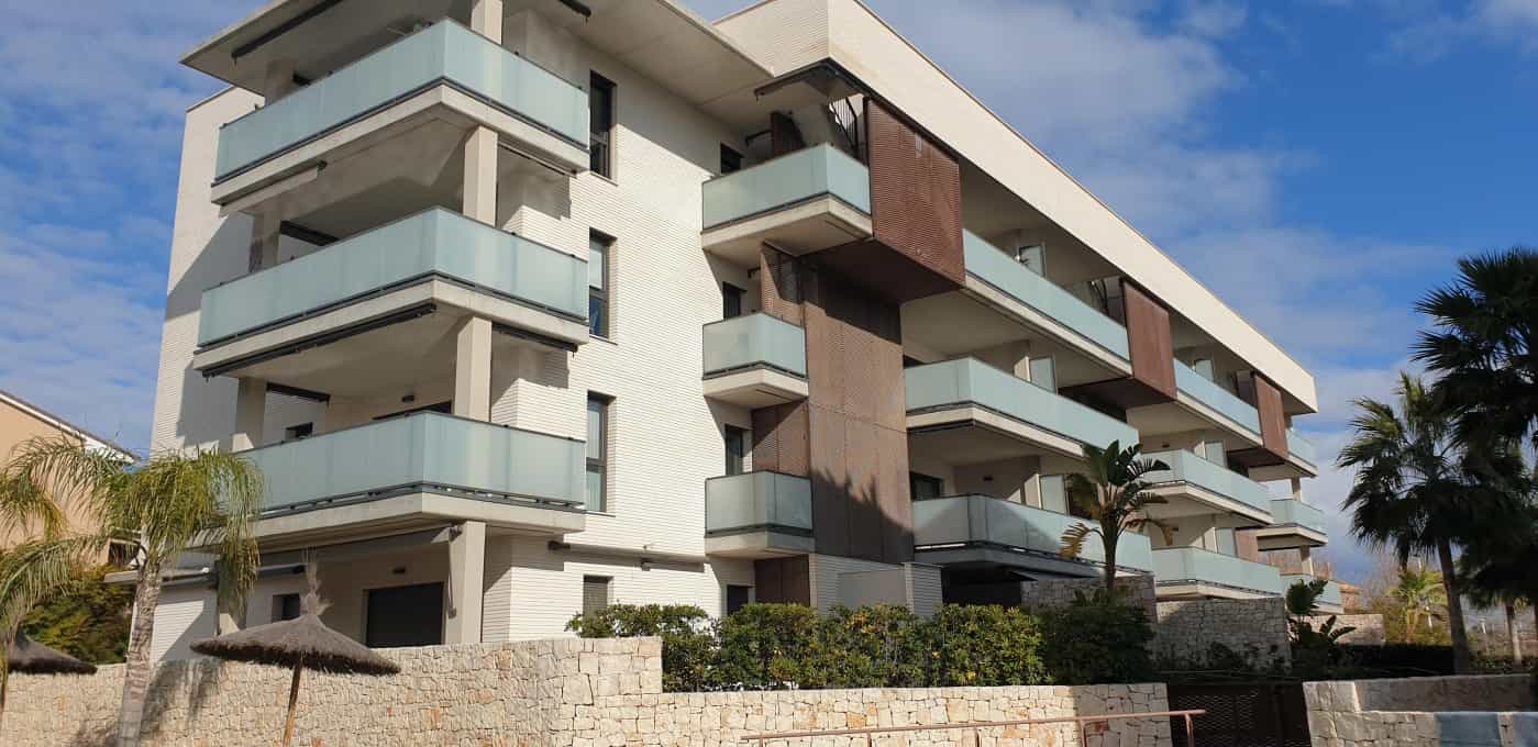 Condominium in Platja de l'Arenal, Comunidad Valenciana 11995068