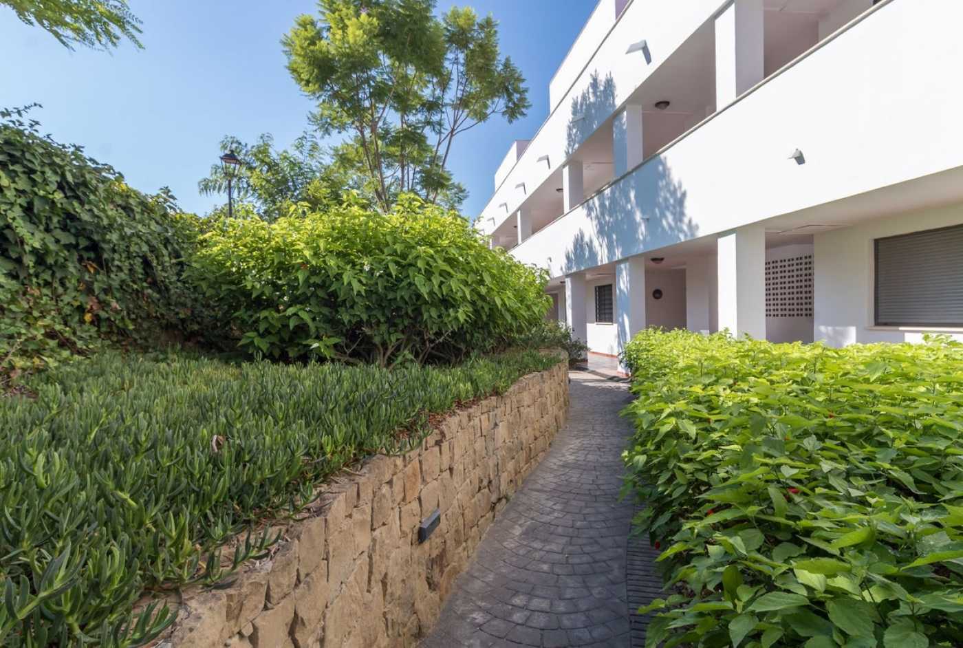 Condominium in Manilva, Andalusia 11995084