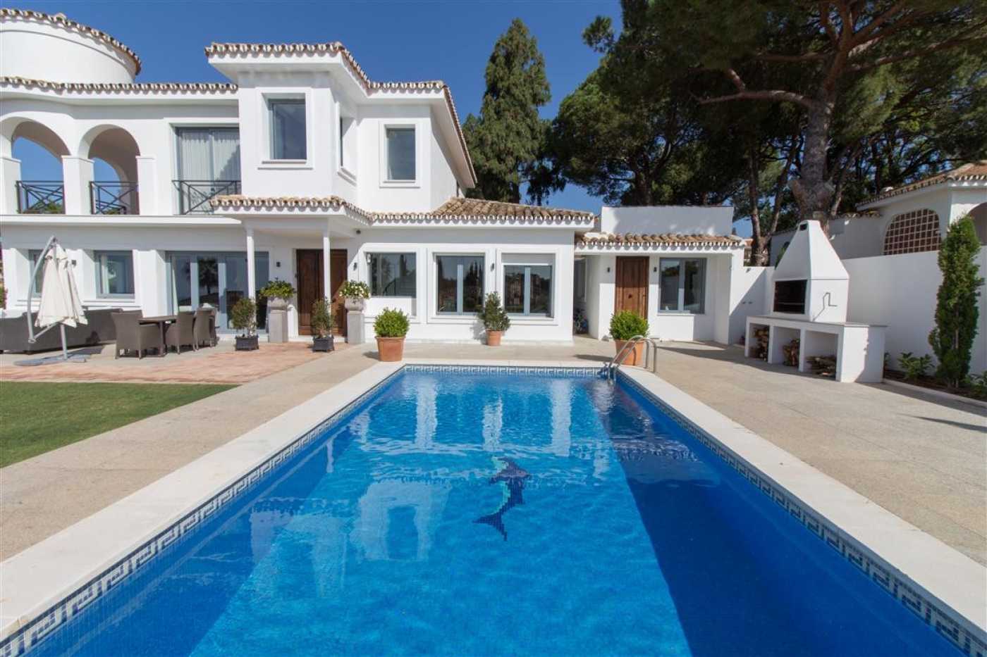 σπίτι σε Marbella, Andalucía 11995265