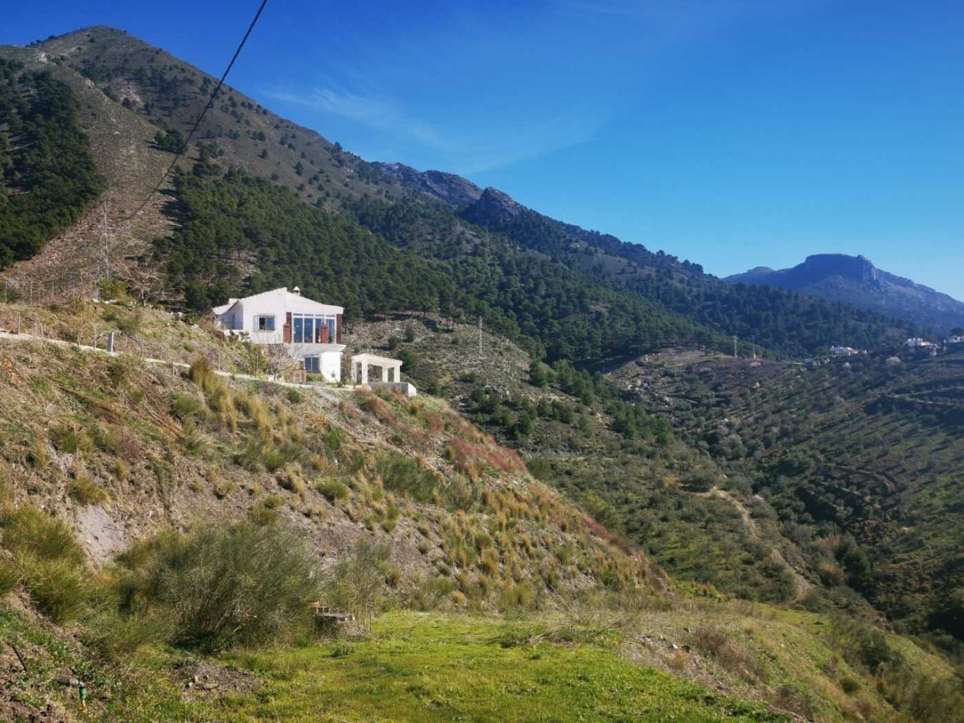 House in Canillas de Aceituno, Andalusia 11995595