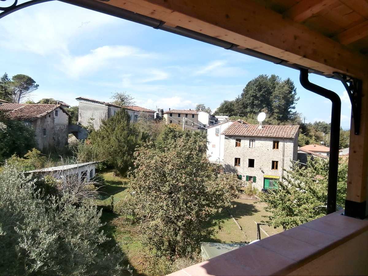 rumah dalam Bagni di Lucca, Tuscany 11996289