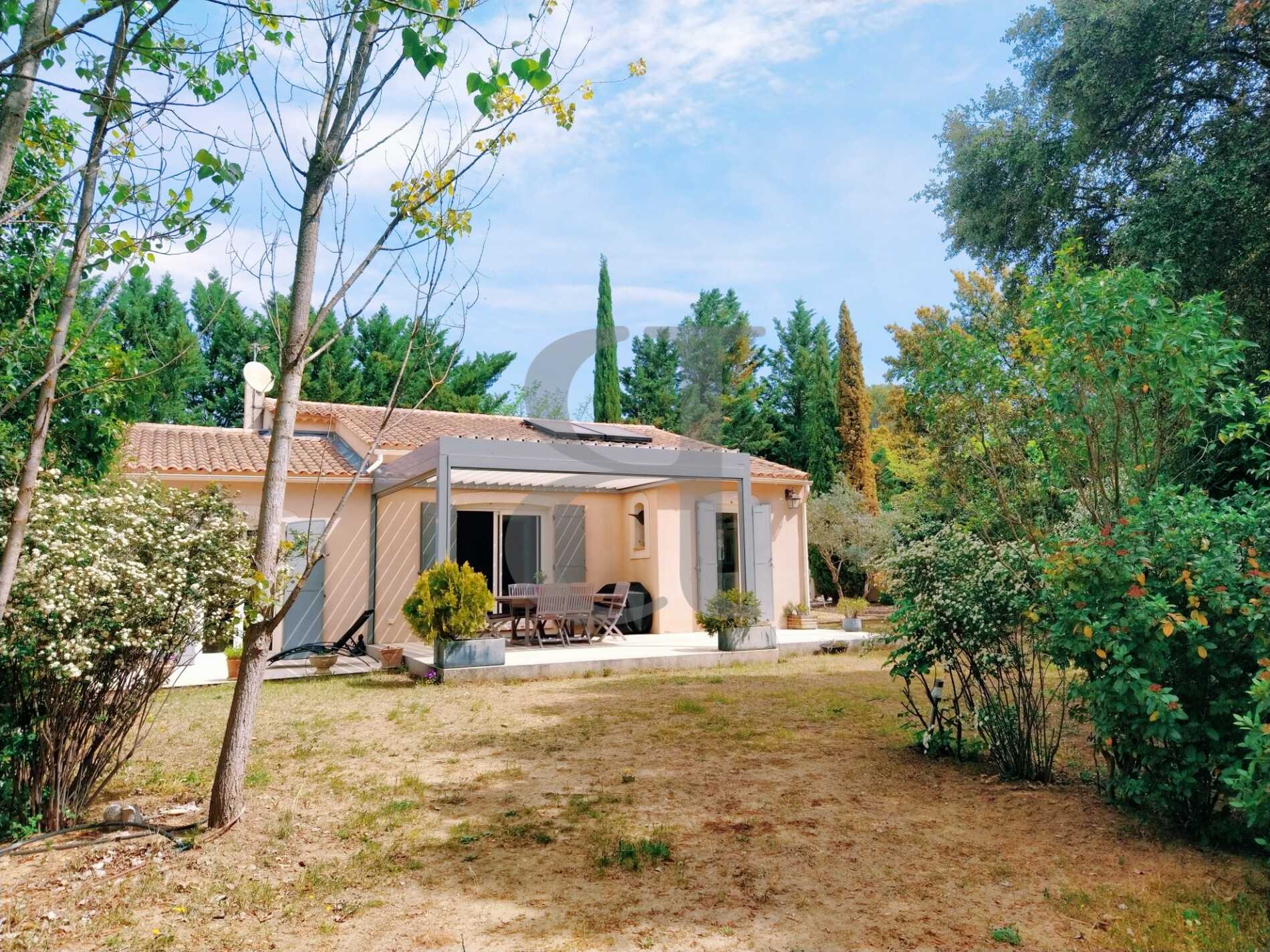 Haus im L'Isle-sur-la-Sorgue, Provence-Alpes-Côte d'Azur 11996548