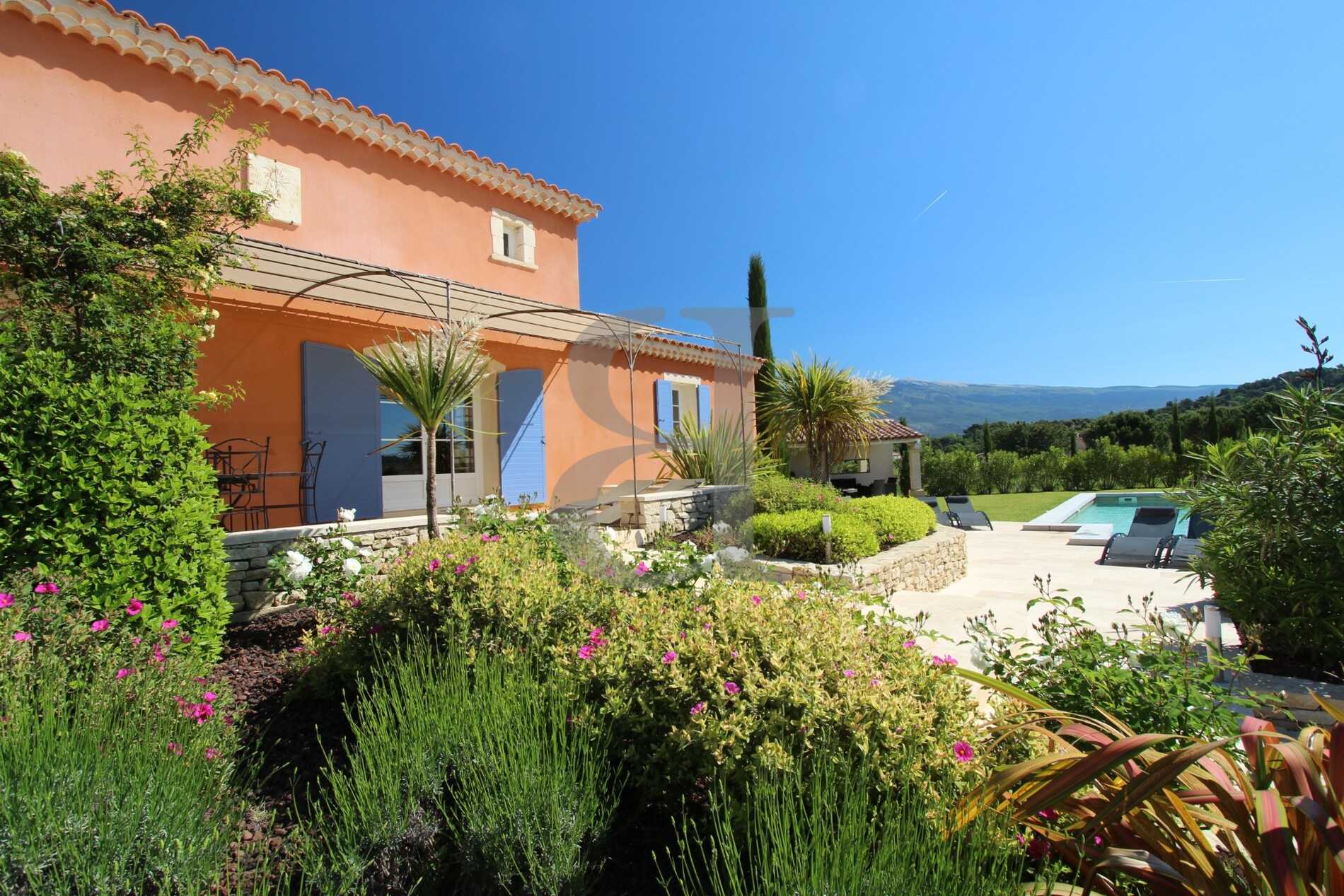 Talo sisään Bédoin, Provence-Alpes-Côte d'Azur 11996583