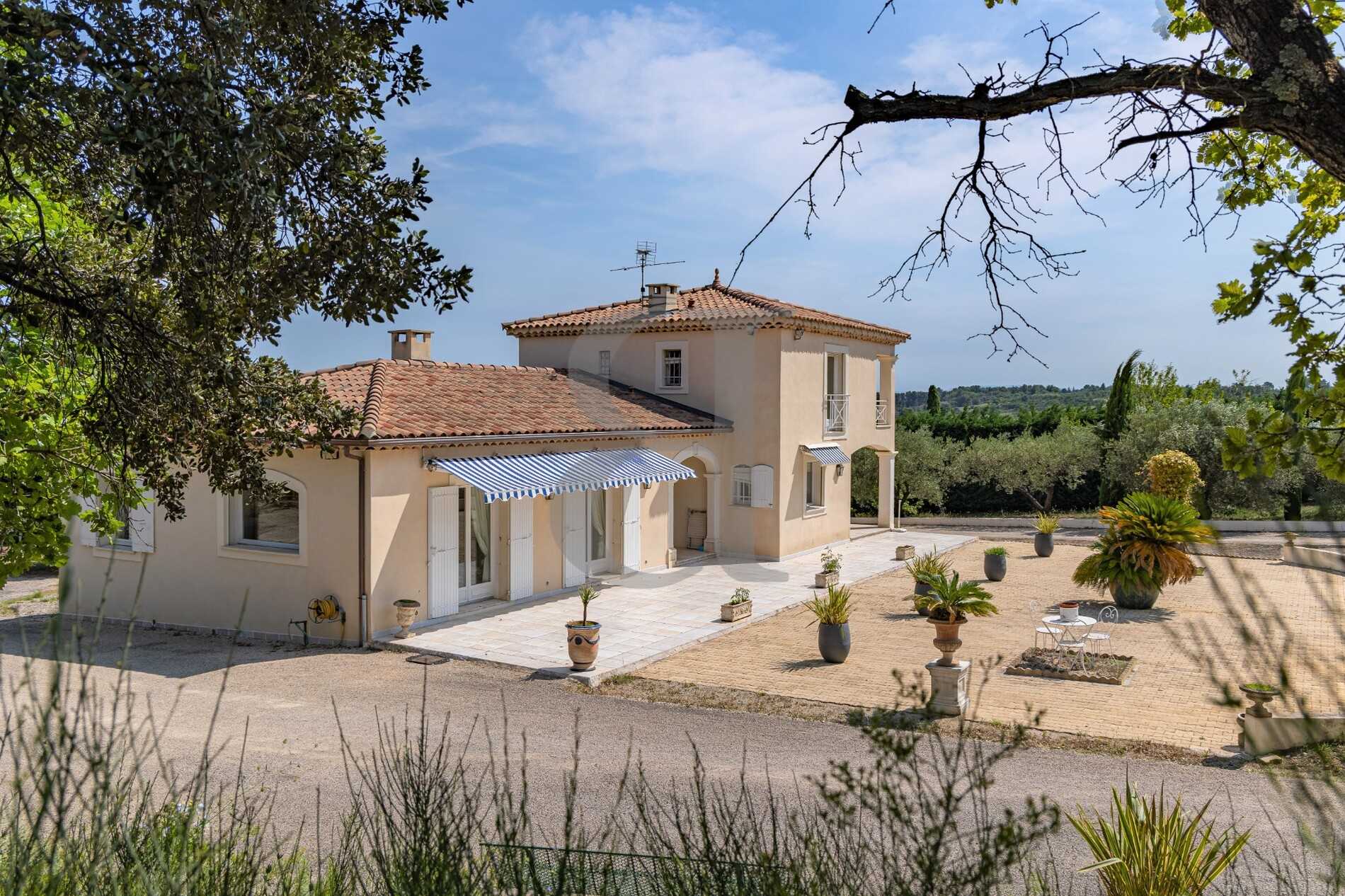Huis in Eyragues, Provence-Alpes-Cote d'Azur 11996584