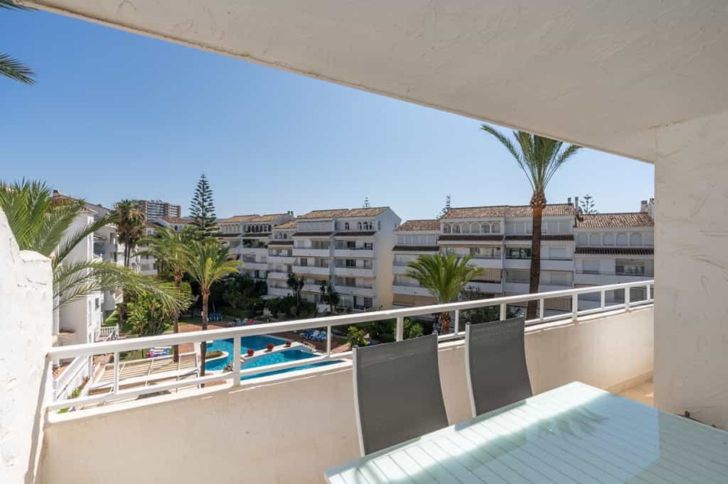 Condominium in Marbella, Andalusië 11997291