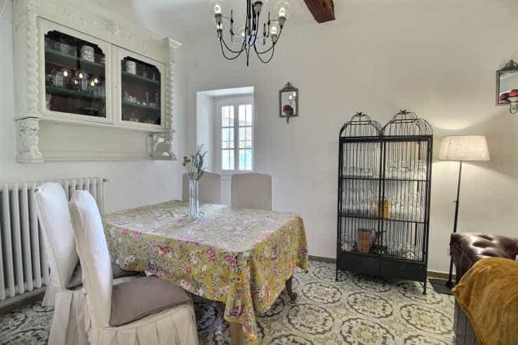 Talo sisään Proomu, Provence-Alpes-Cote d'Azur 11997473