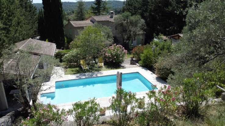 Talo sisään Fayence, Provence-Alpes-Cote d'Azur 11997474