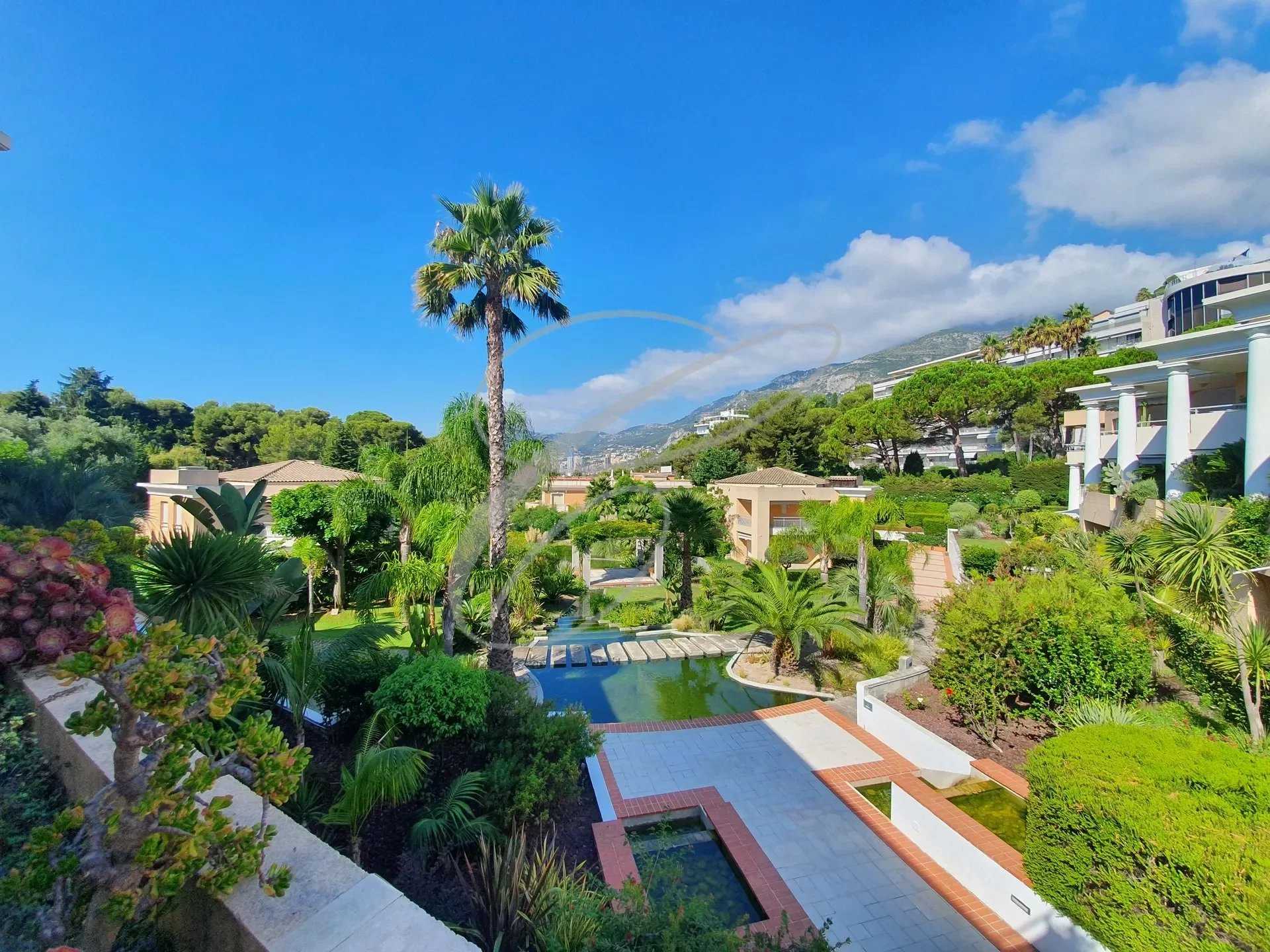 Condominium in Kap Maarten, Provence-Alpes-Côte d'Azur 11997682