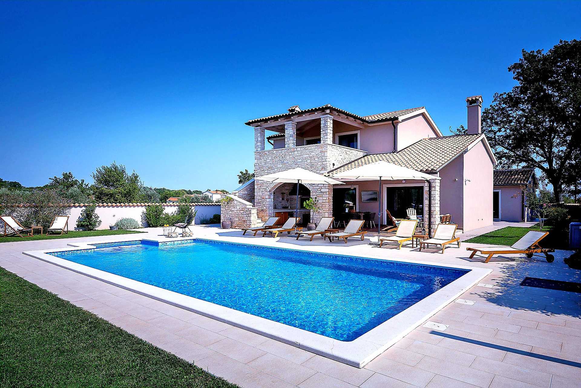 House in Medulin, Istria County 11997850