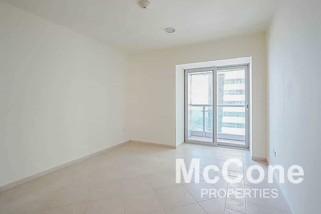 Condominium in Dubai, Dubayy 11998023