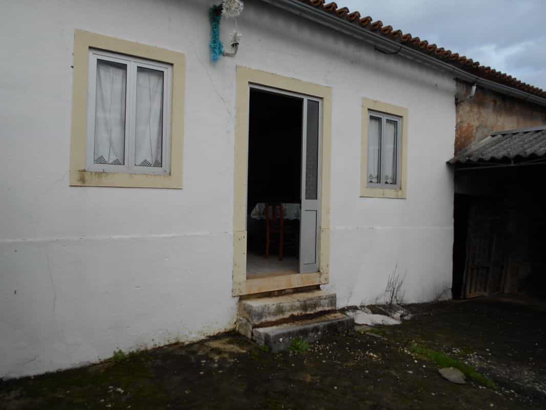 Hus i Surt, Coimbra 11998557