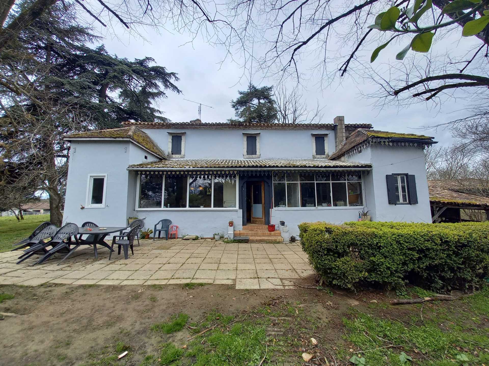 casa no Monbahus, Nouvelle-Aquitaine 11998613