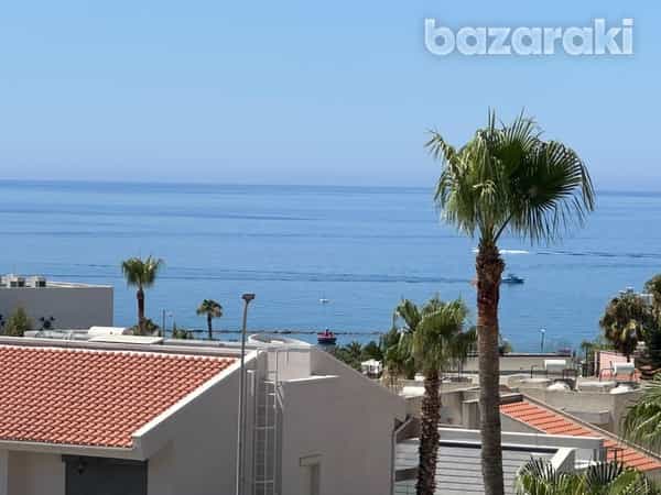 Condominium in Pyrgos, Larnaca 11998860