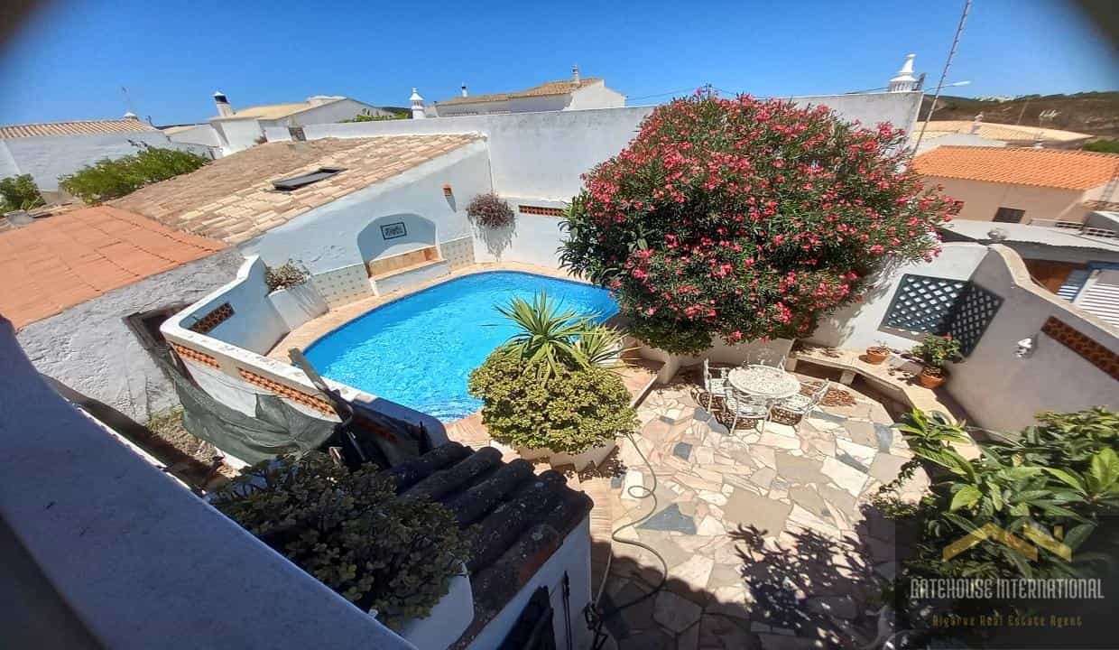 House in Budens, Faro 11999277