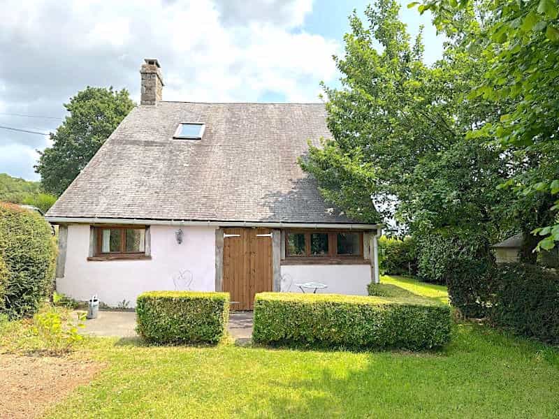 House in Barenton, Normandy 11999561