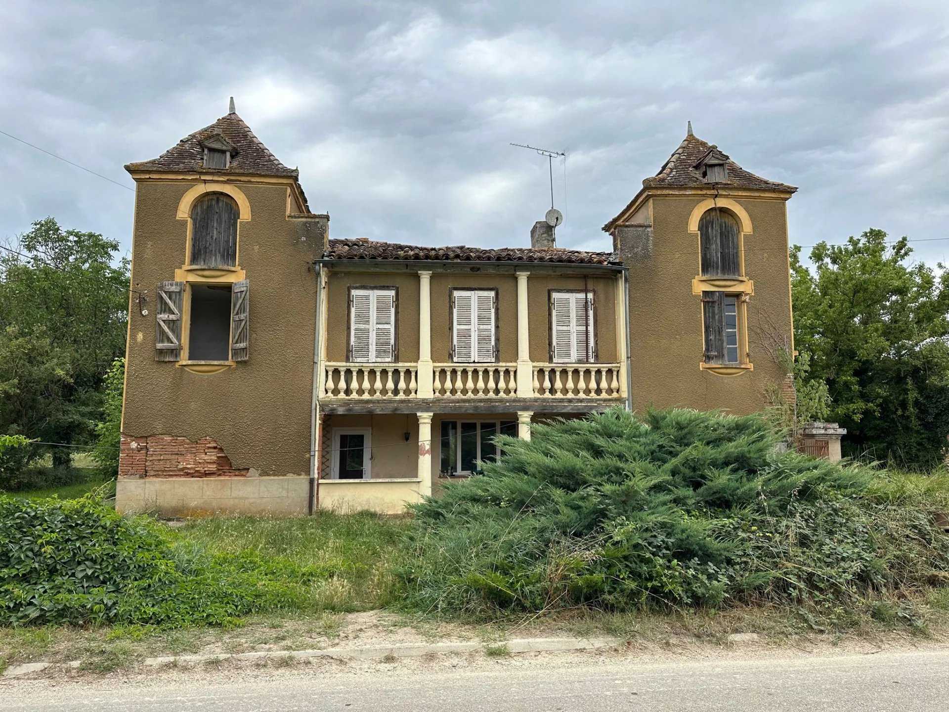 Residential in Montauban, Tarn-et-Garonne 11999778