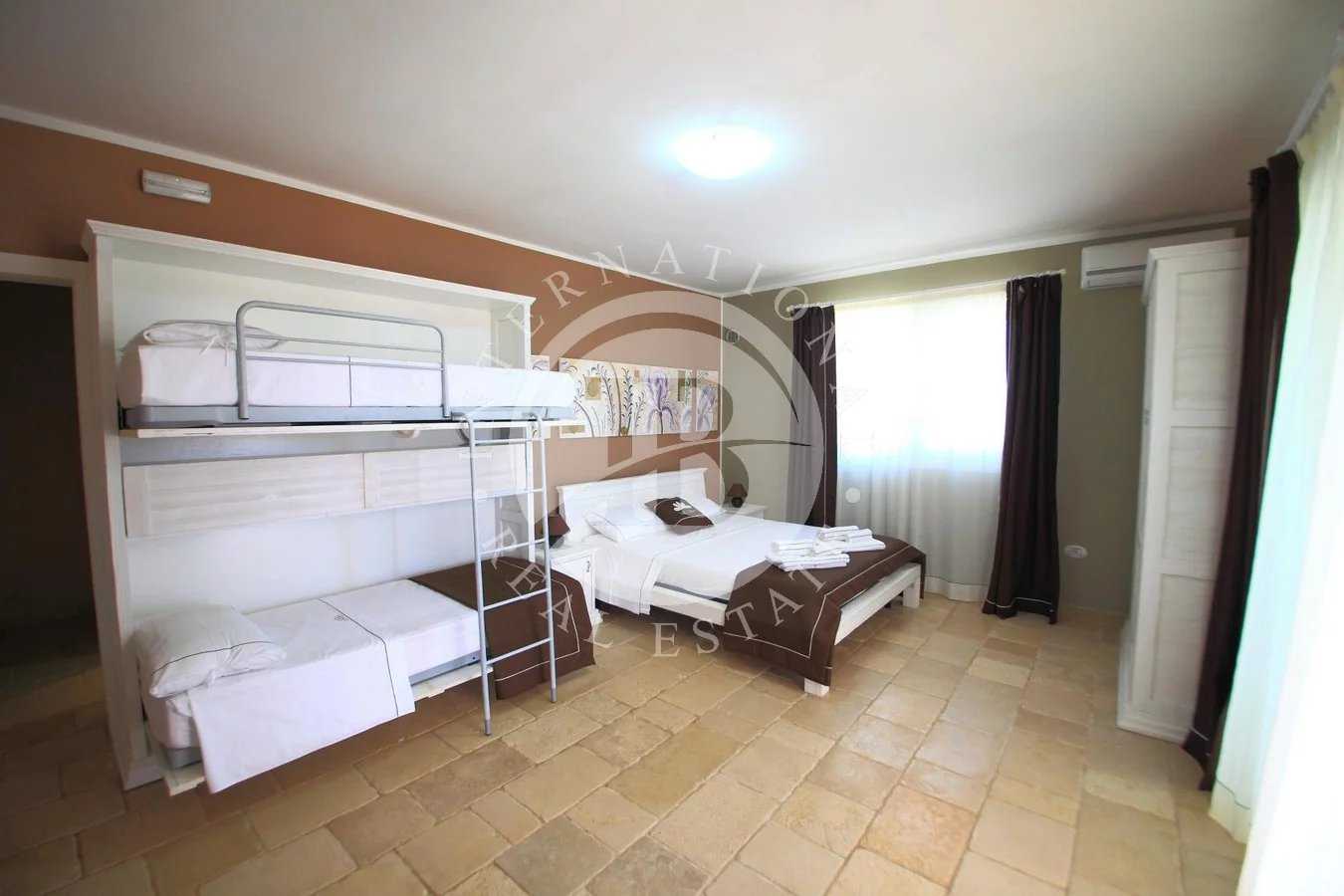 жилой дом в Salve, Lecce 11999787