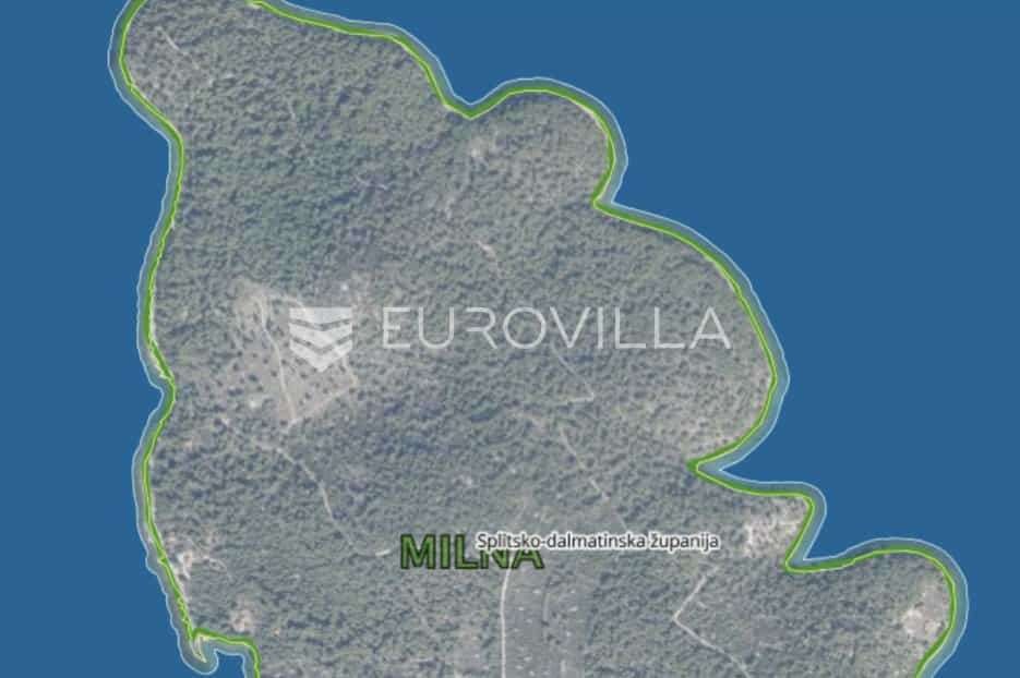 Terre dans Milna, Splitsko-Dalmatinska Zupanija 12000127