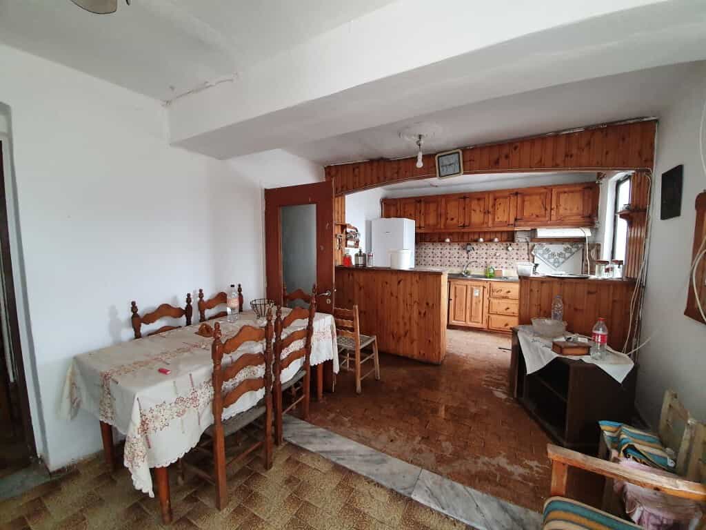 Condominium in Pirgos,  12000279