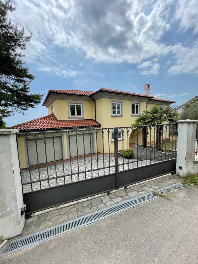 House in Matulji, Primorsko-Goranska Zupanija 12000335