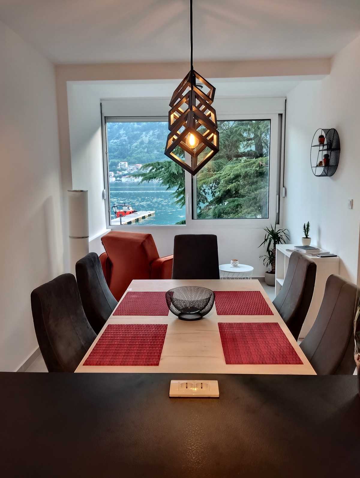 Condominium in Kotor, Kotor 12000644