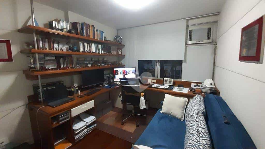 Condominium in , Rio de Janeiro 12000700