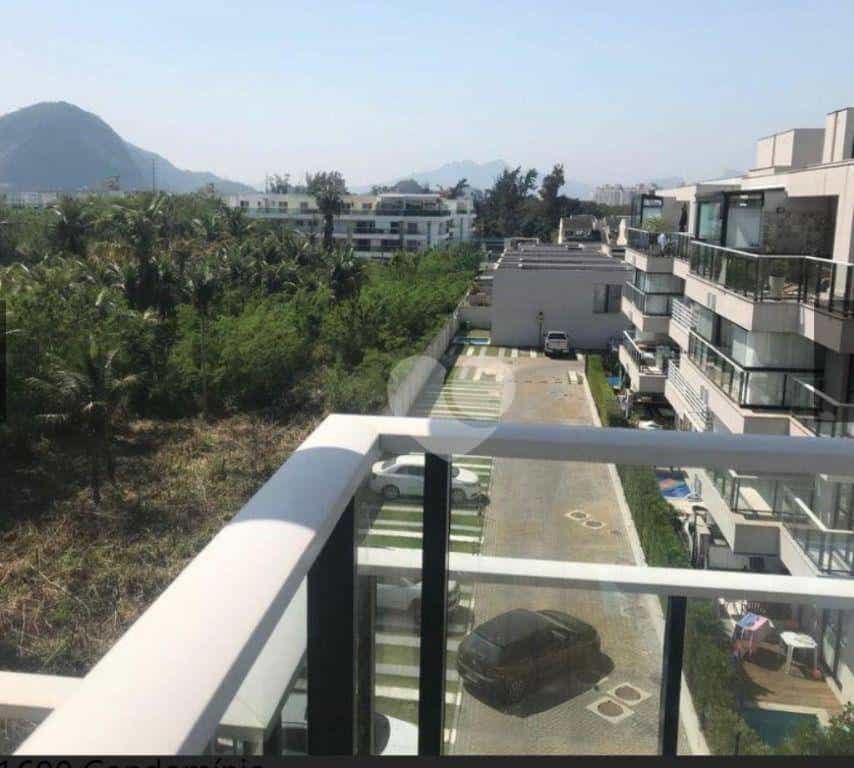 Condominium dans Récréio dos Bandeirantes, Rio de Janeiro 12000717