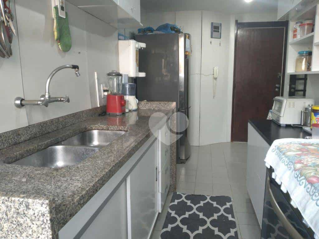 Condominium in , Rio de Janeiro 12000721
