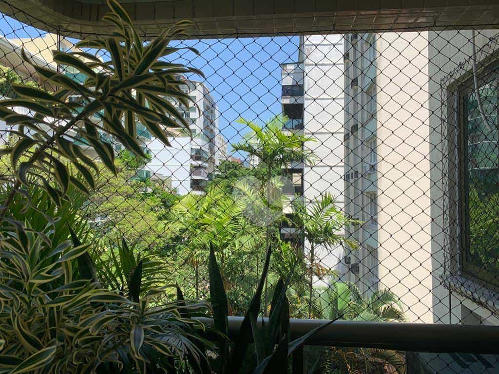 Condominium in , Rio de Janeiro 12000742