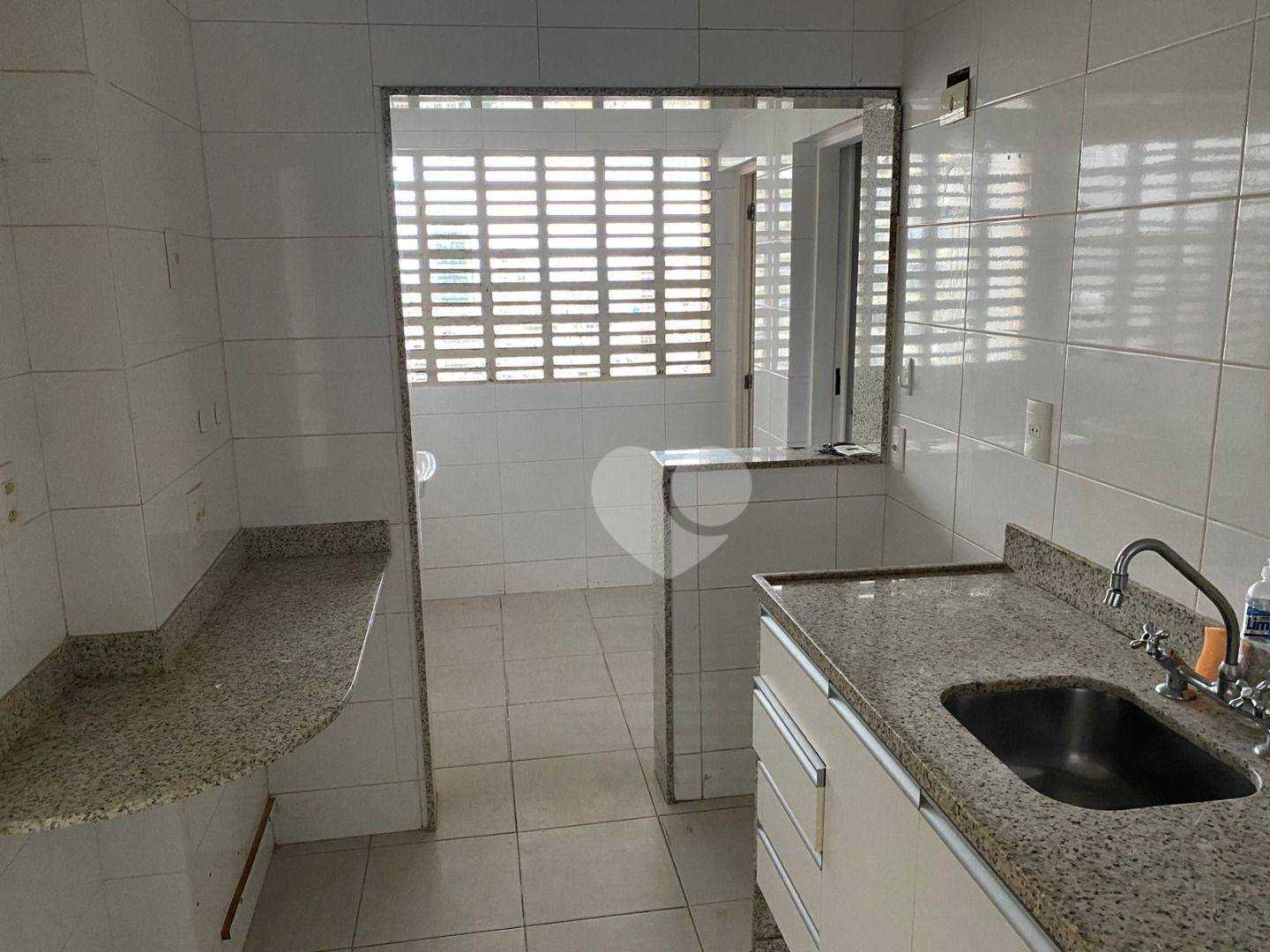 Condominium in , Rio de Janeiro 12001084