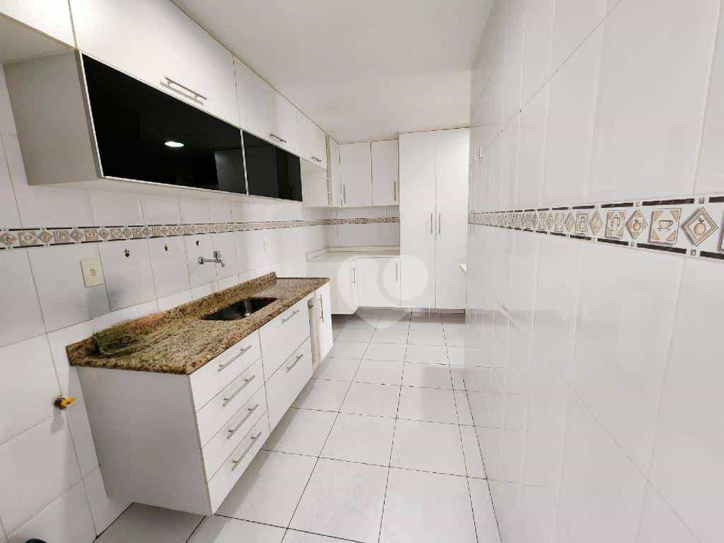 Condominium in , Rio de Janeiro 12001439