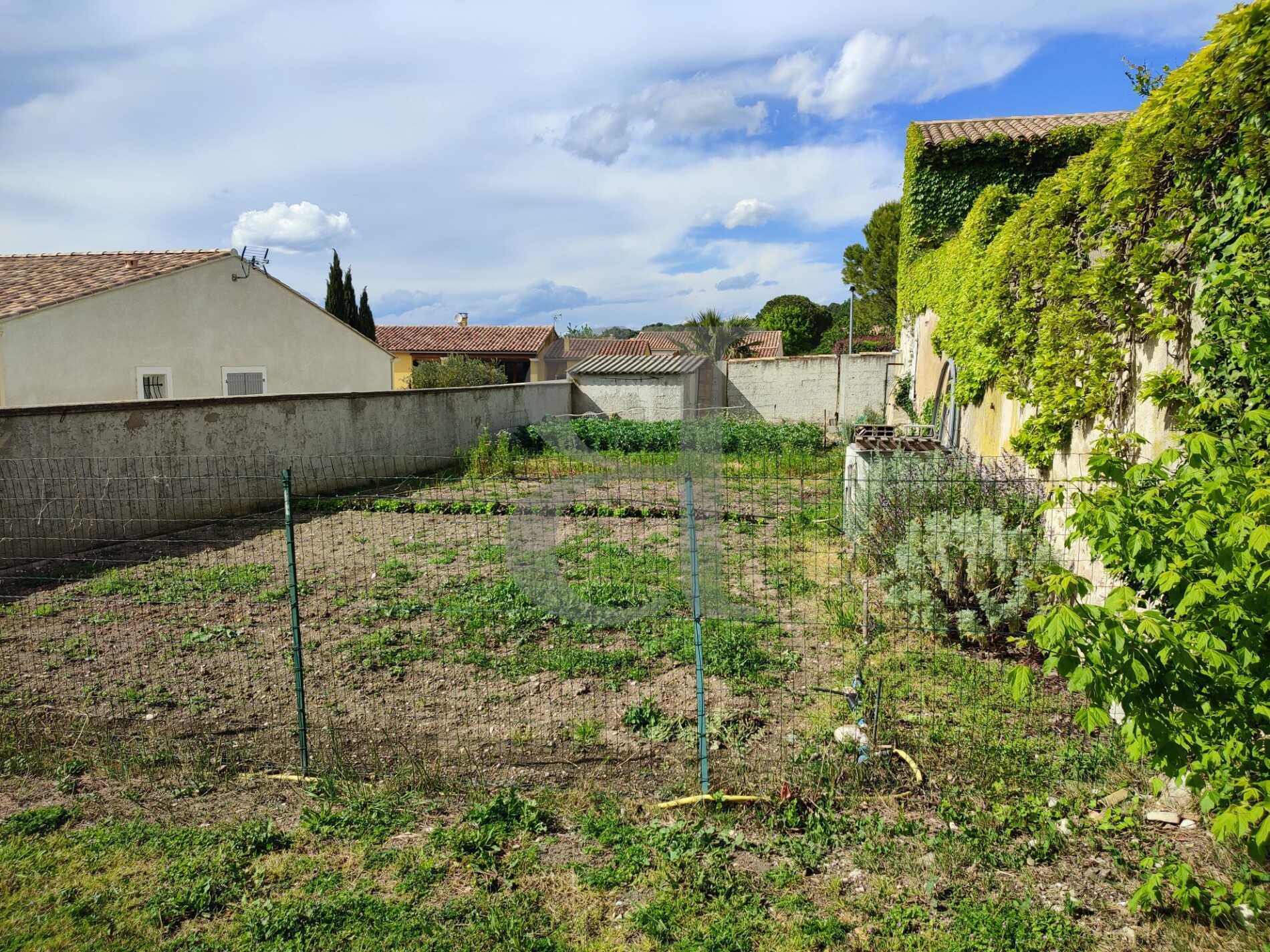 Hus i Visan, Provence-Alpes-Côte d'Azur 12002084
