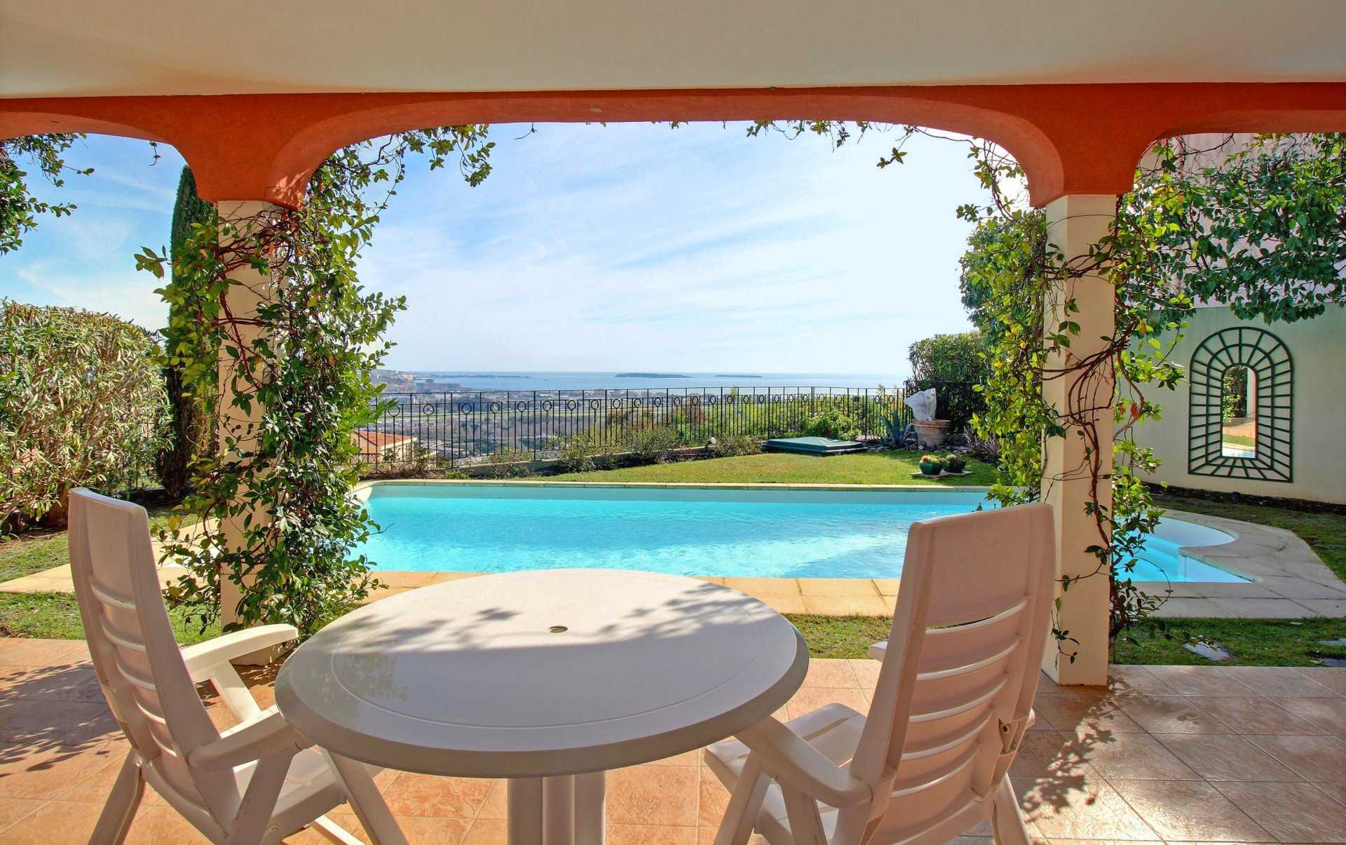 Rumah di Mandelieu-la-Napoule, Provence-Alpes-Cote d'Azur 12002151