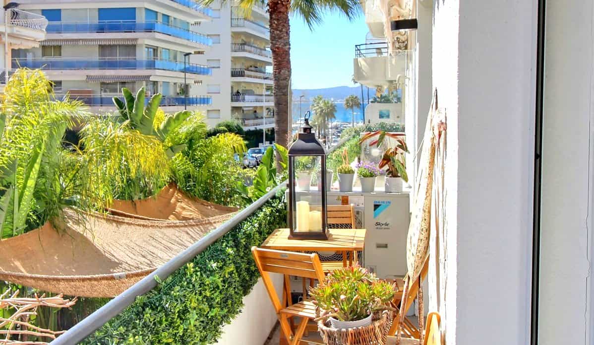公寓 在 Cannes, Provence-Alpes-Côte d'Azur 12002154