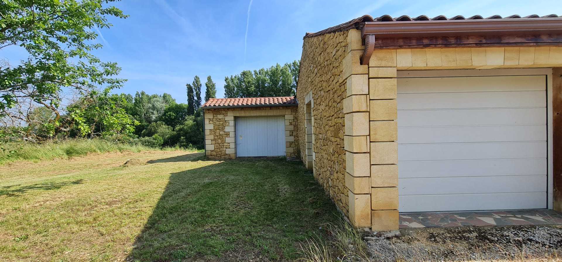 Dom w Sarlat-la-Canéda, Nouvelle-Aquitaine 12002169