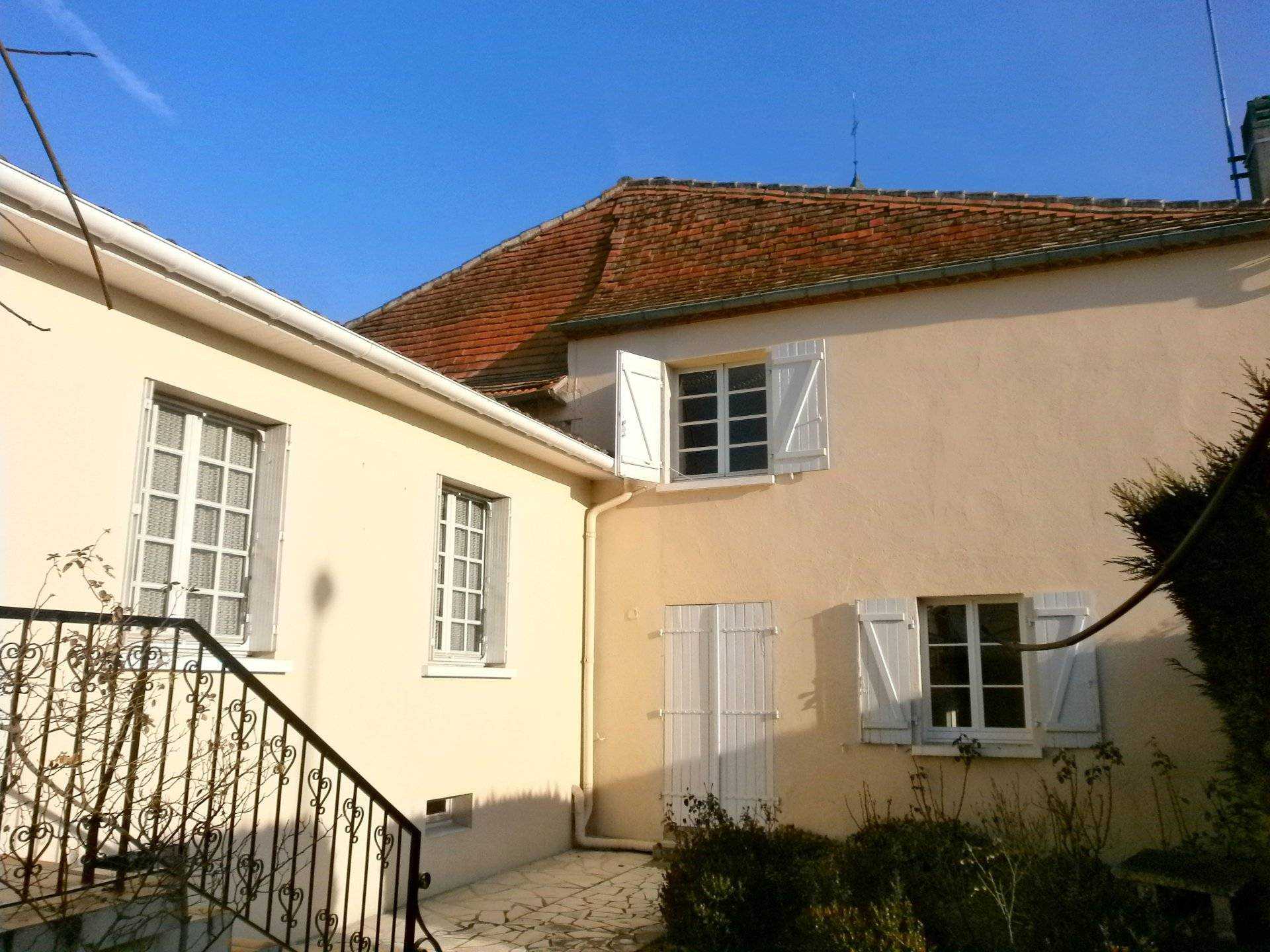 casa en Montmoreau, Nouvelle-Aquitaine 12002190