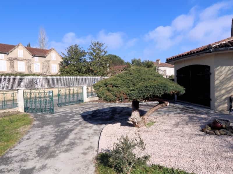Dom w Plaisance, Occitanie 12002262