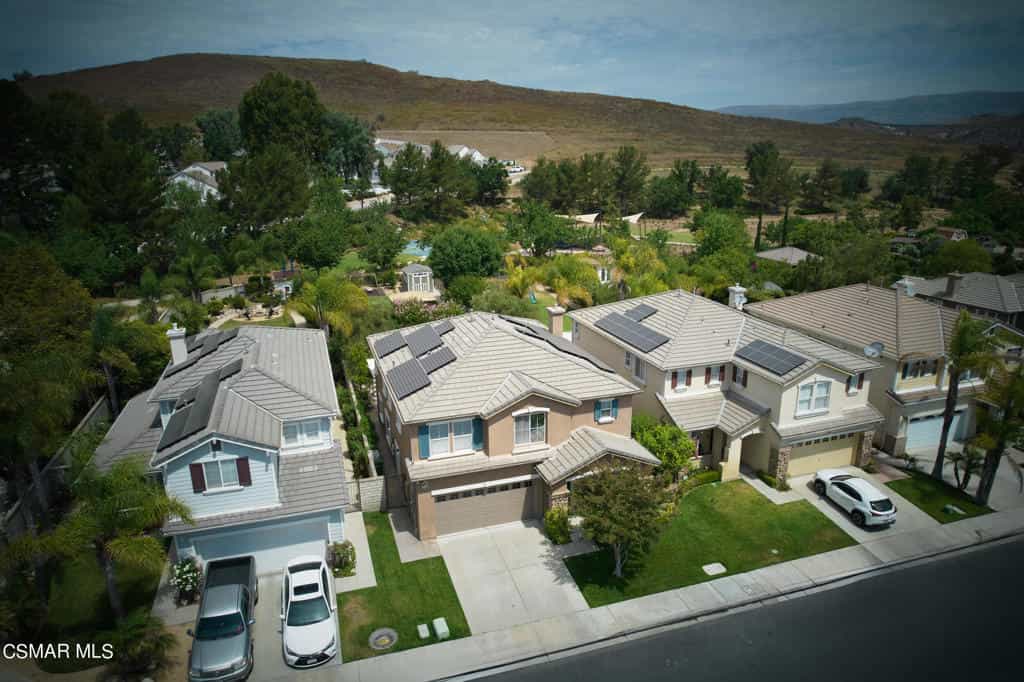 Hus i Simi Valley, California 12002953