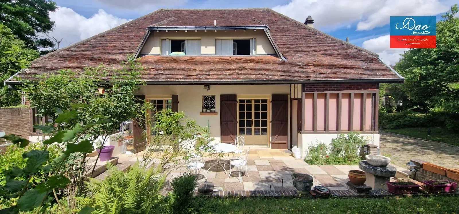 House in Troyes, Grand Est 12003155