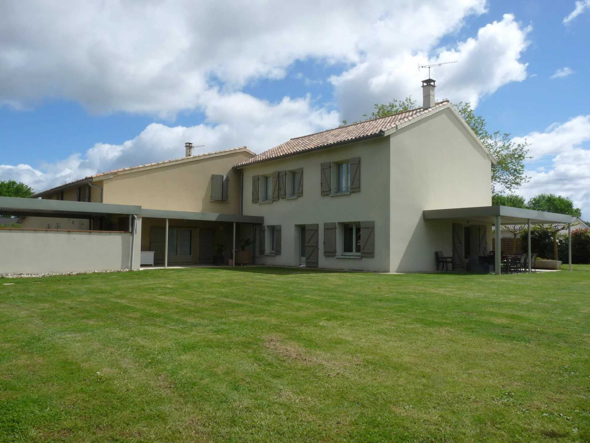 House in Montauban, Occitanie 12003166