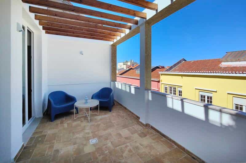 Condominium in Ariëro, Lissabon 12003765