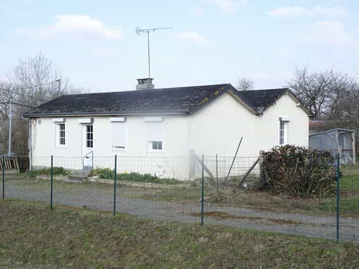 Casa nel Grandparigny, Normandie 12003884