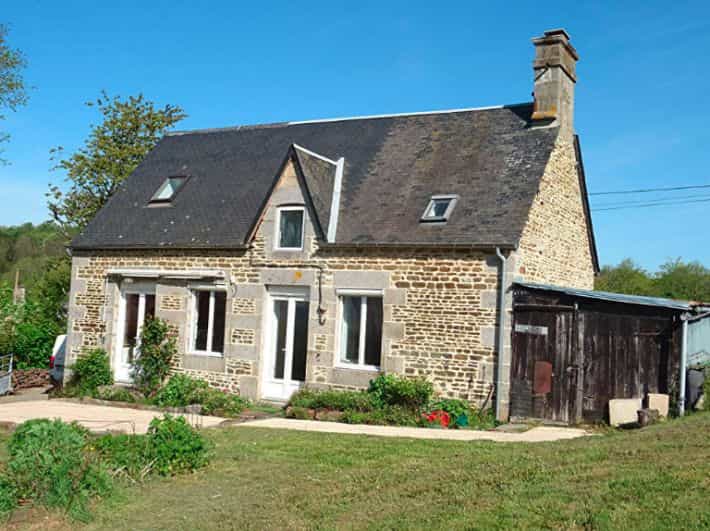casa no Perriers-en-Beauficel, Normandia 12003965