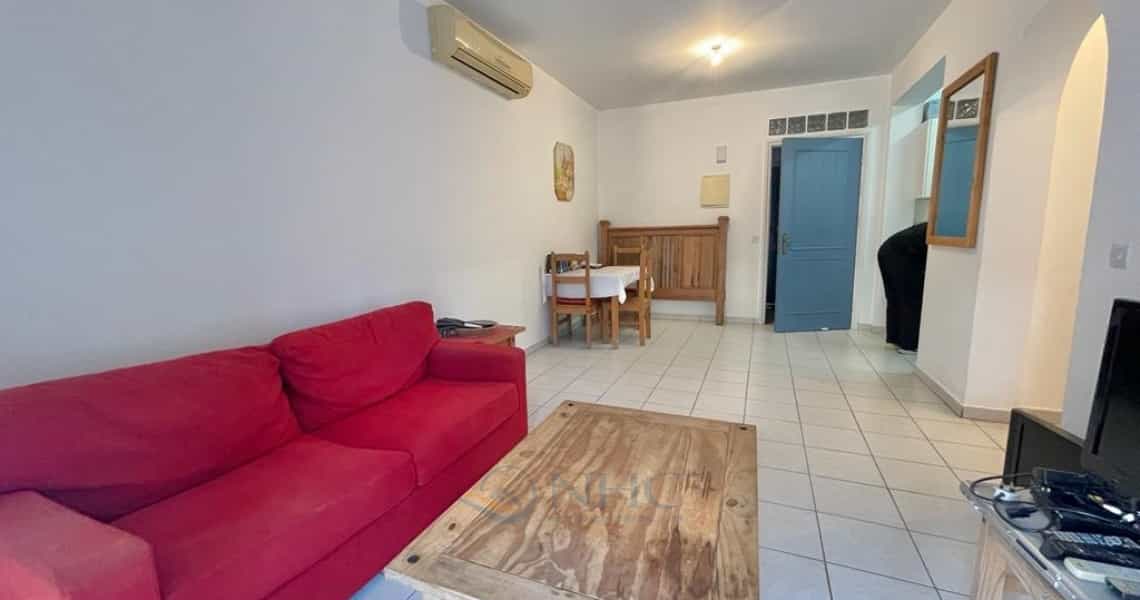 Condominium in Paphos, Pafos 12003989